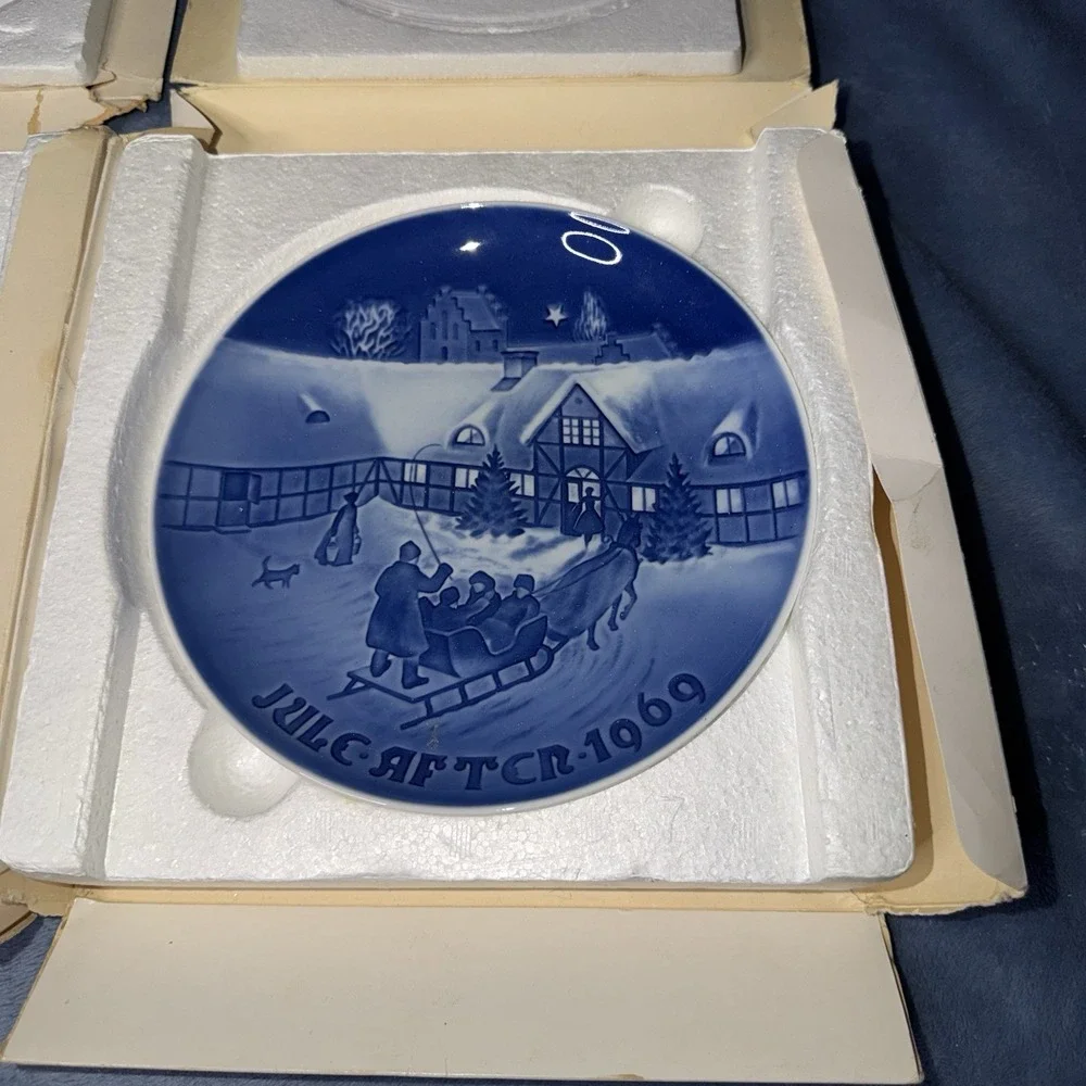 bing‎ grondahl christmas plates Lot Of 2